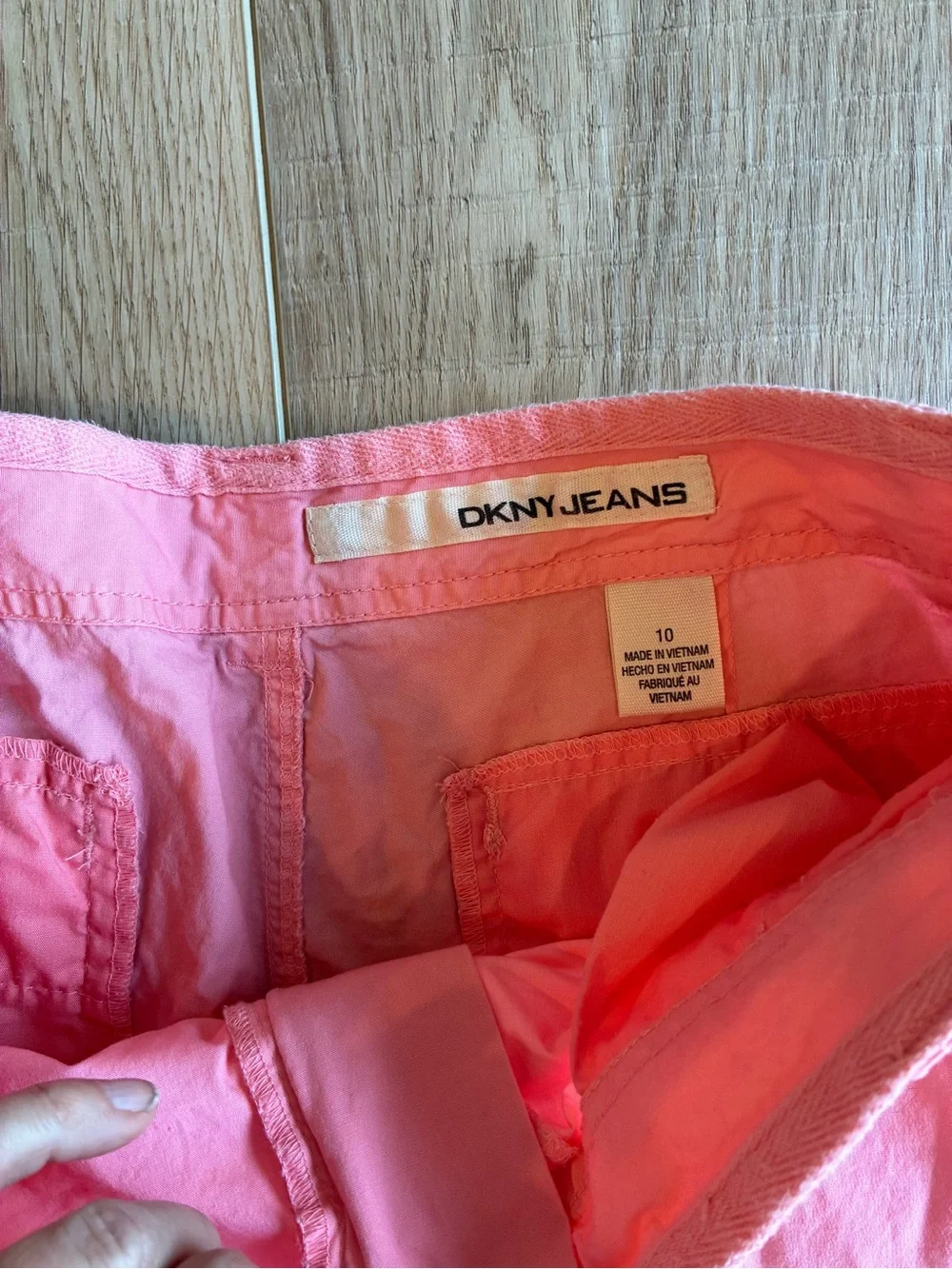 DKNY Pink Long Bermudas Cargo Shorts size 10 cotton pockets baggy